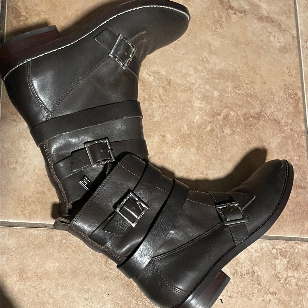 Ivanka Trump Boots - Picture 6 of 6